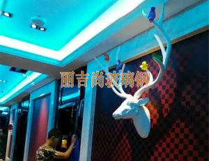 鹿头商场美陈玻璃钢雕塑工艺品