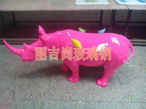 独角犀牛动物玻璃钢雕塑